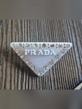 Beautiful White Hair Clip Barette NEW